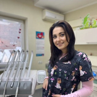 Pediatric dentist Sukachova Victoria Markivna